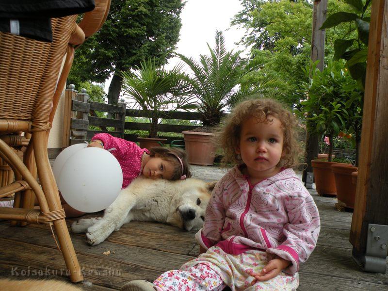 DSCN5133a.JPG - Lia, Annie und Chikoo