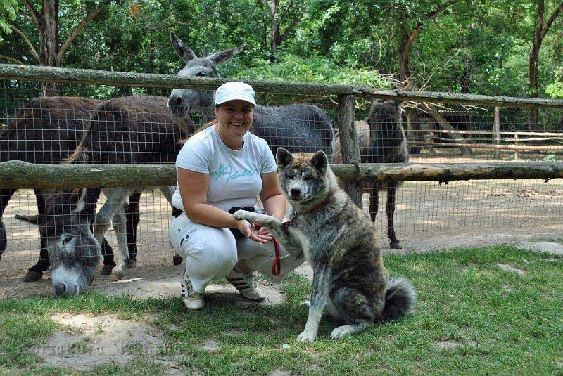 08.06.12_3987.jpg - Shinju mit Julia im Zoo, Juni 2012